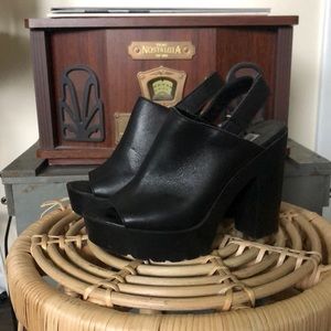 Platform Steve Madden sandals